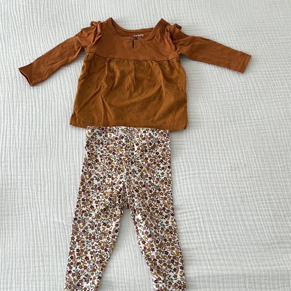 Two piece set - Picture 2 of 3